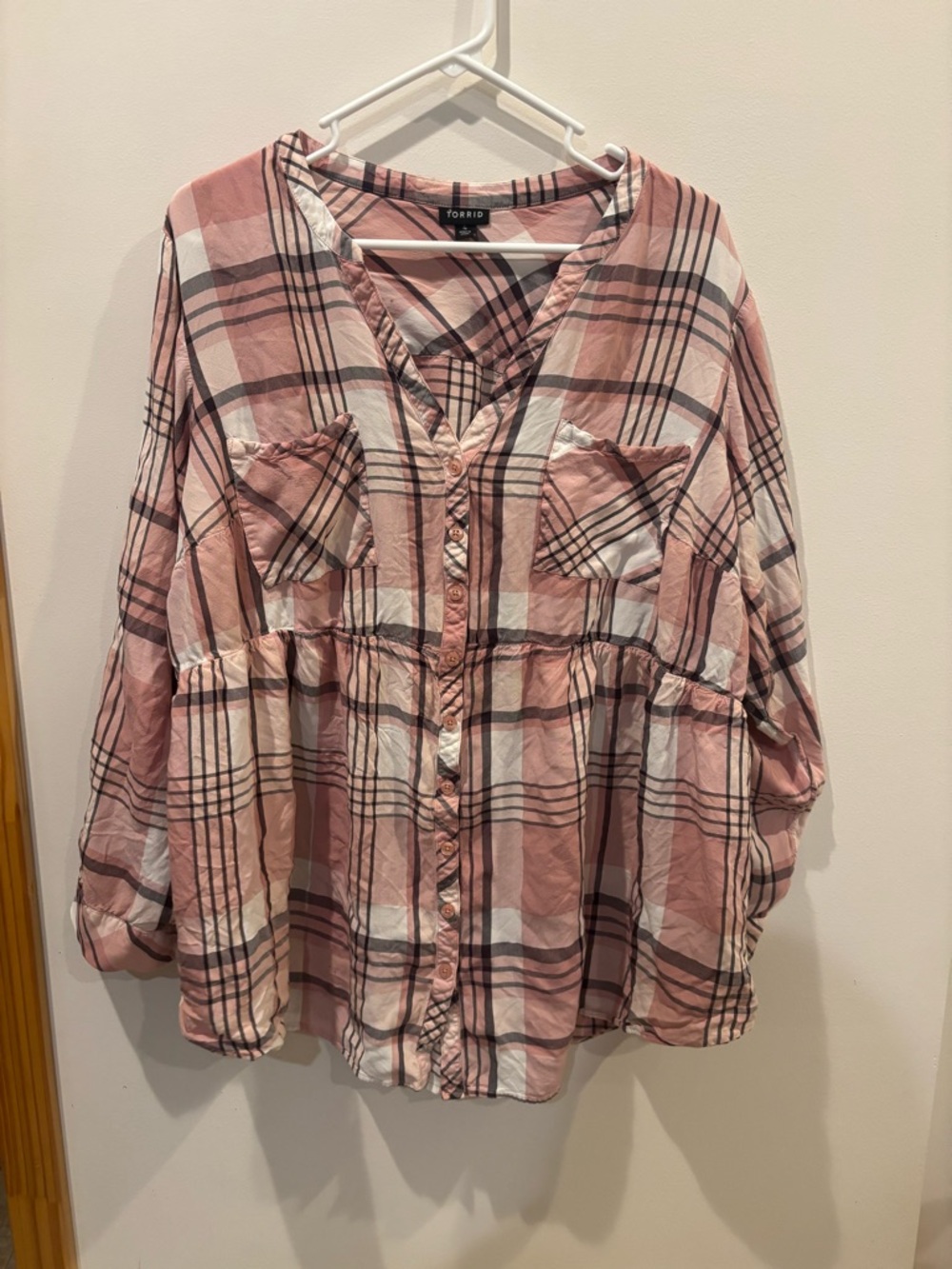 Size 4 Torrid Dusty Pink Plaid Button Up Top